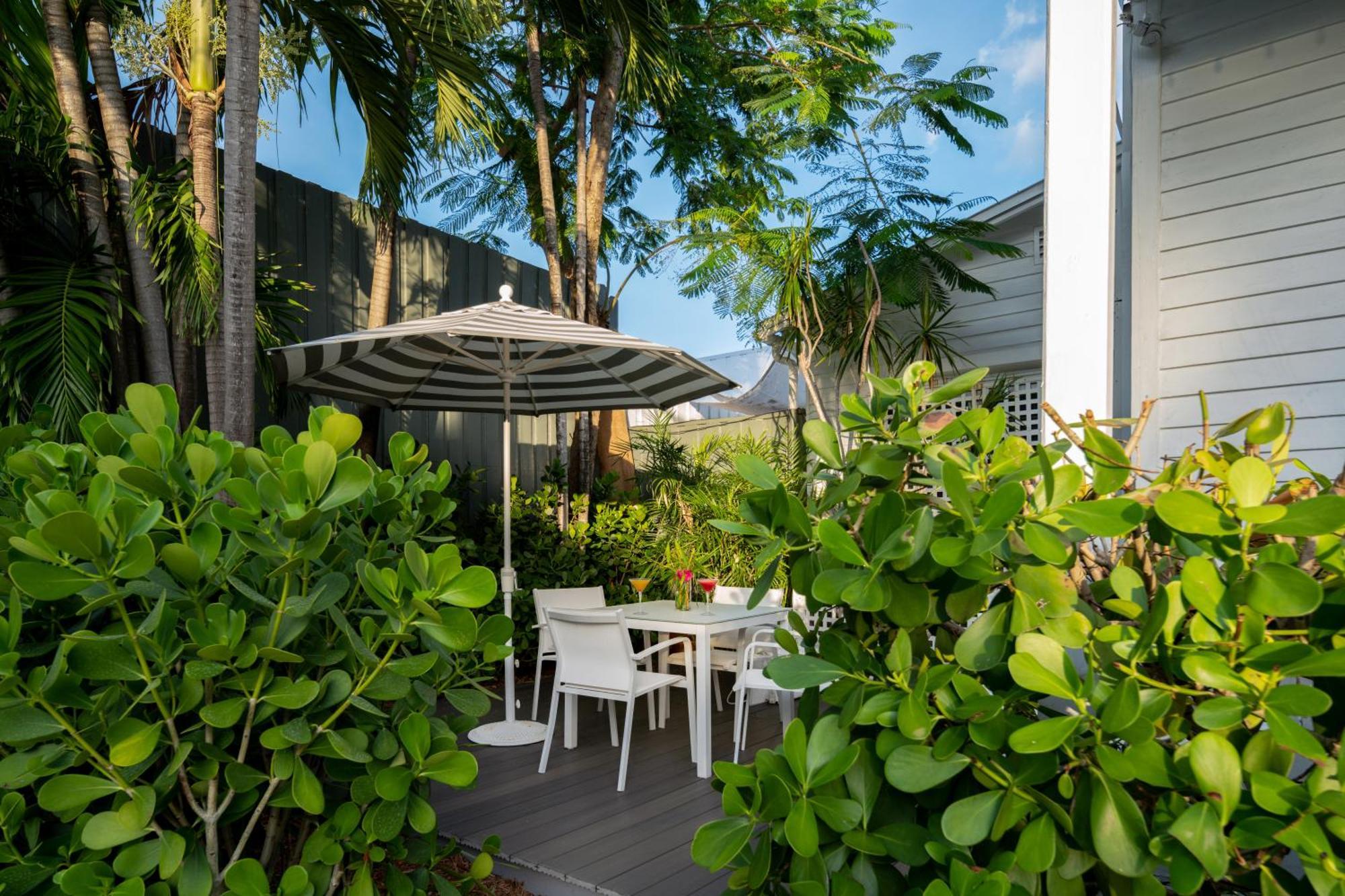 Alexander'S Guesthouse-Adult Exclusive, Lgbtq Friendly Key West Chambre photo